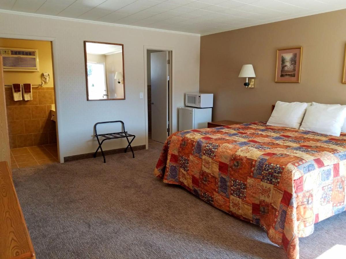 Aquarius Inn Bicknell Exteriér fotografie