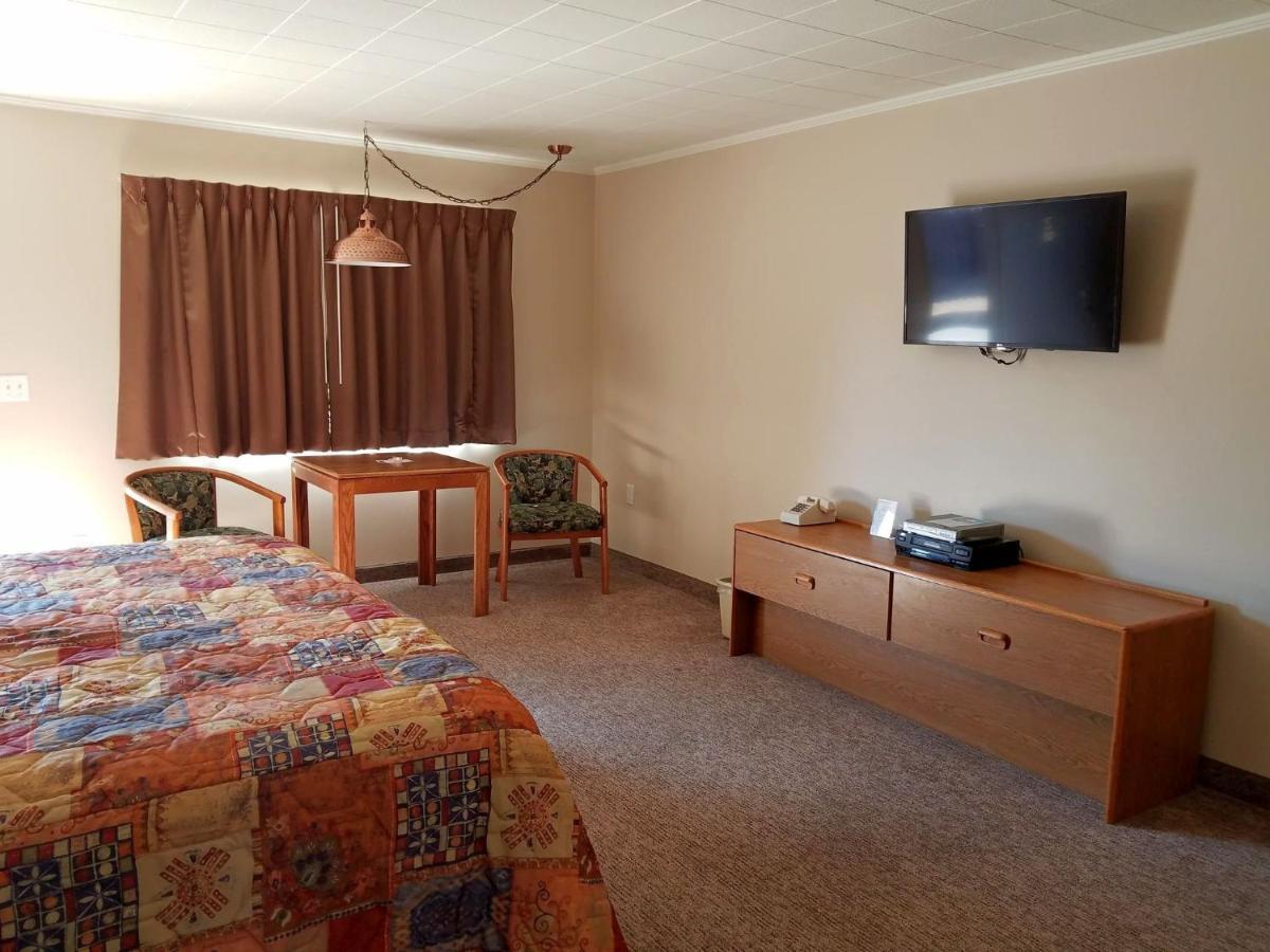 Aquarius Inn Bicknell Exteriér fotografie