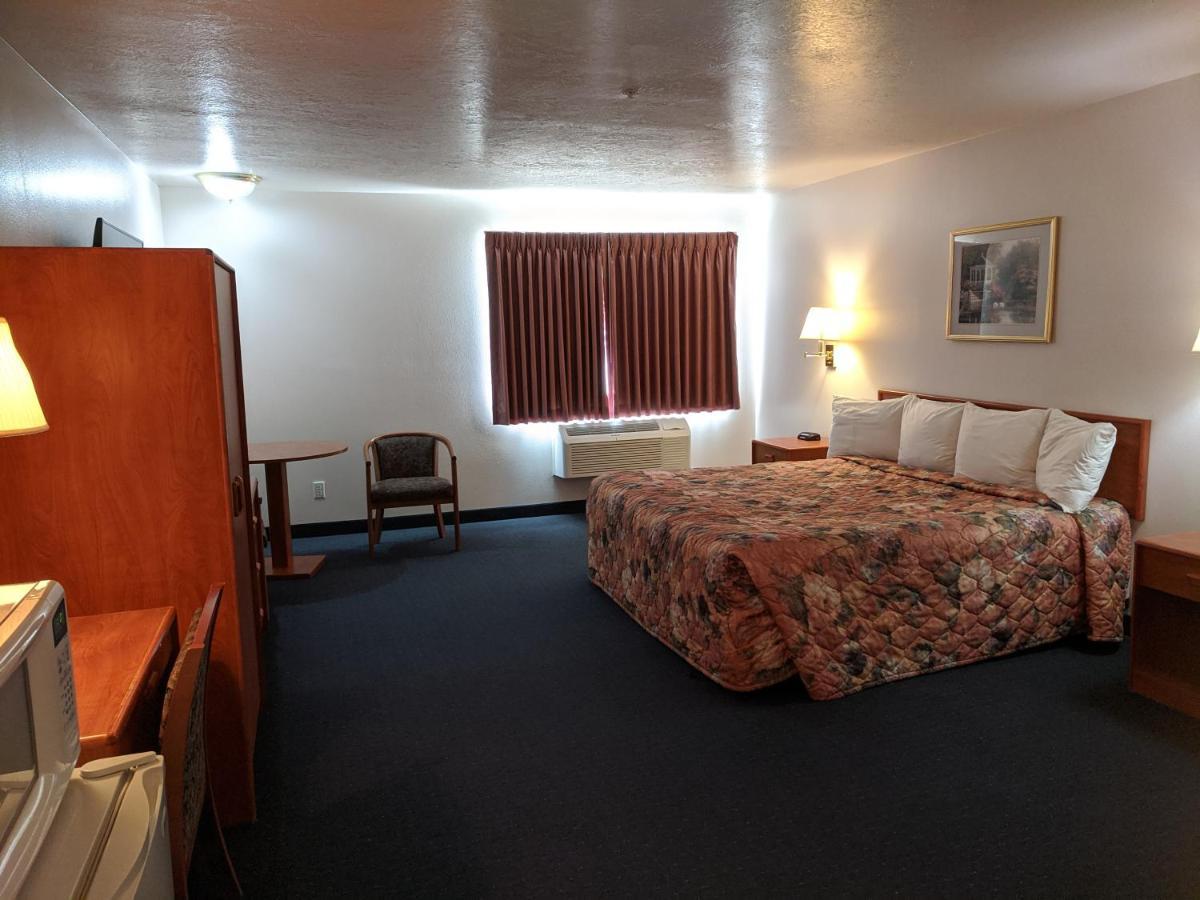 Aquarius Inn Bicknell Exteriér fotografie