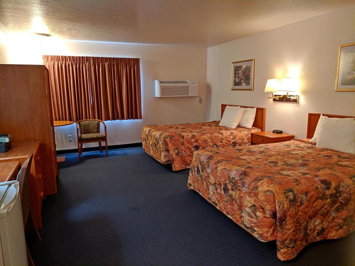 Aquarius Inn Bicknell Exteriér fotografie