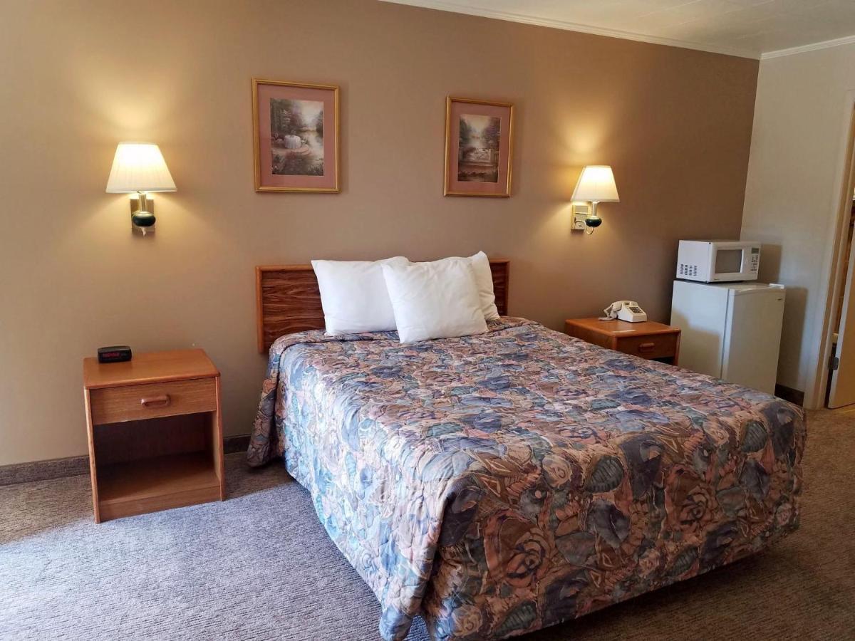 Aquarius Inn Bicknell Exteriér fotografie