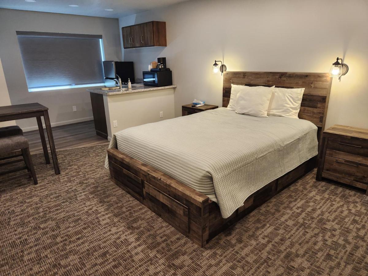 Aquarius Inn Bicknell Exteriér fotografie
