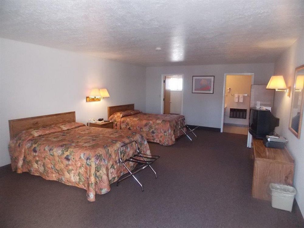 Aquarius Inn Bicknell Exteriér fotografie