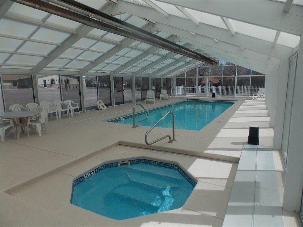 Aquarius Inn Bicknell Exteriér fotografie